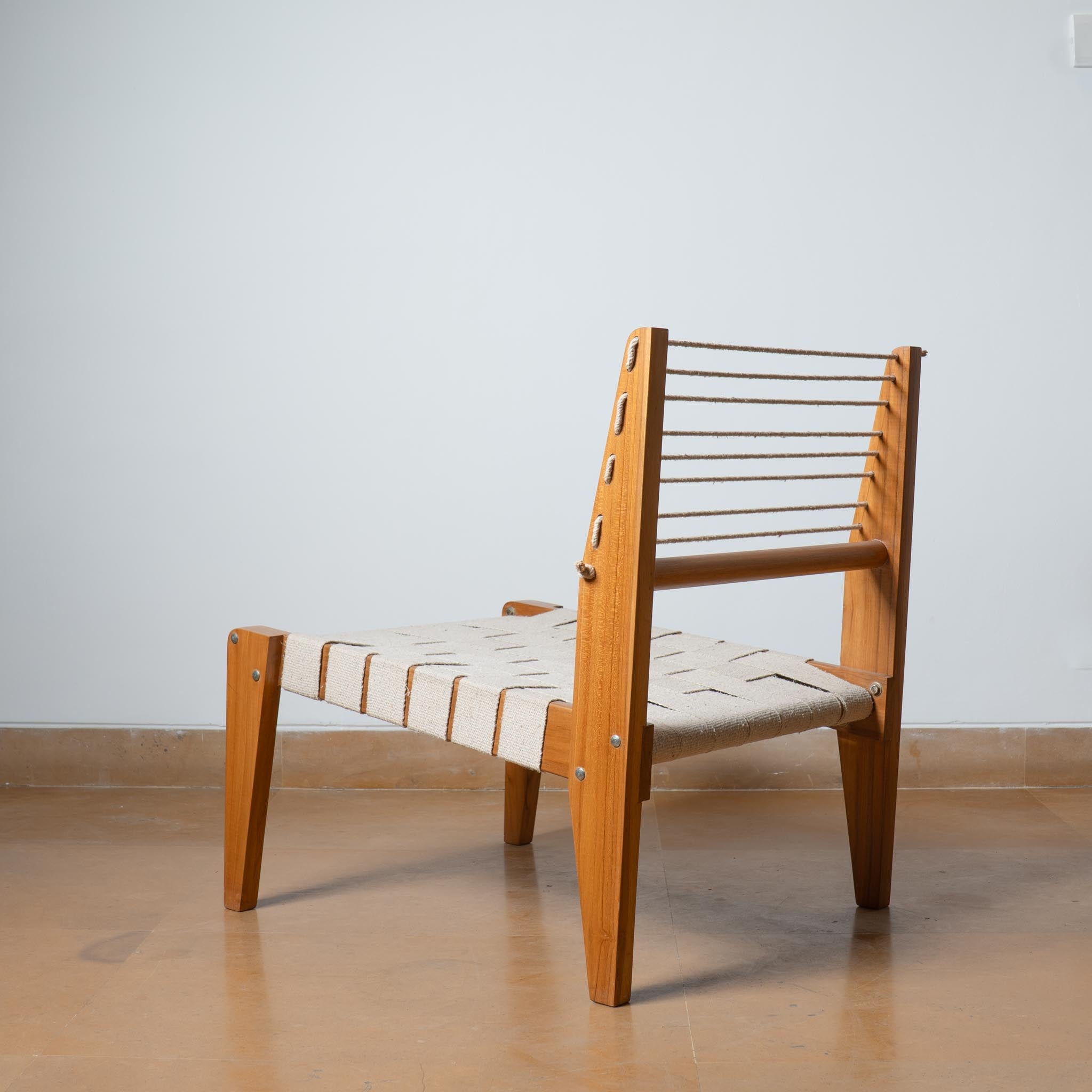 Niwar Chair